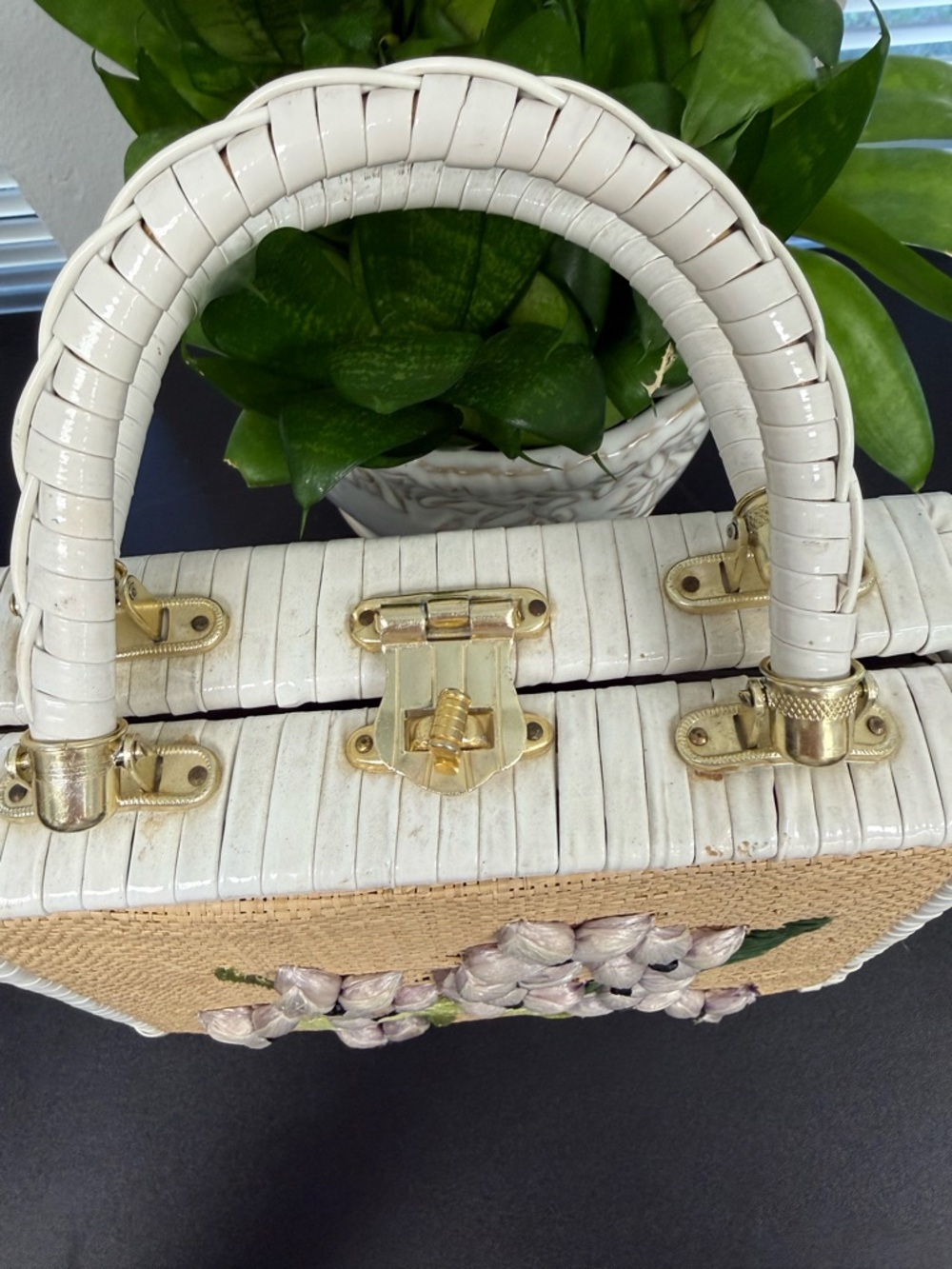 Vintage Wicker Purse/ Bag Raffia Embroidery White Top Handle Hong Kong 1960s - Picture 4 of 12